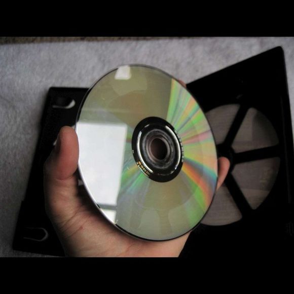 Cop Out Bruce Willis Tracy Morgan Seann William Scott DVD Movie Bundle for $3 - Picture 7 of 7